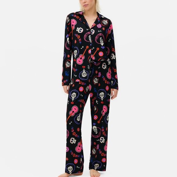 Disney Other - Disney / Pixar Coco 2 Piece Pajama set